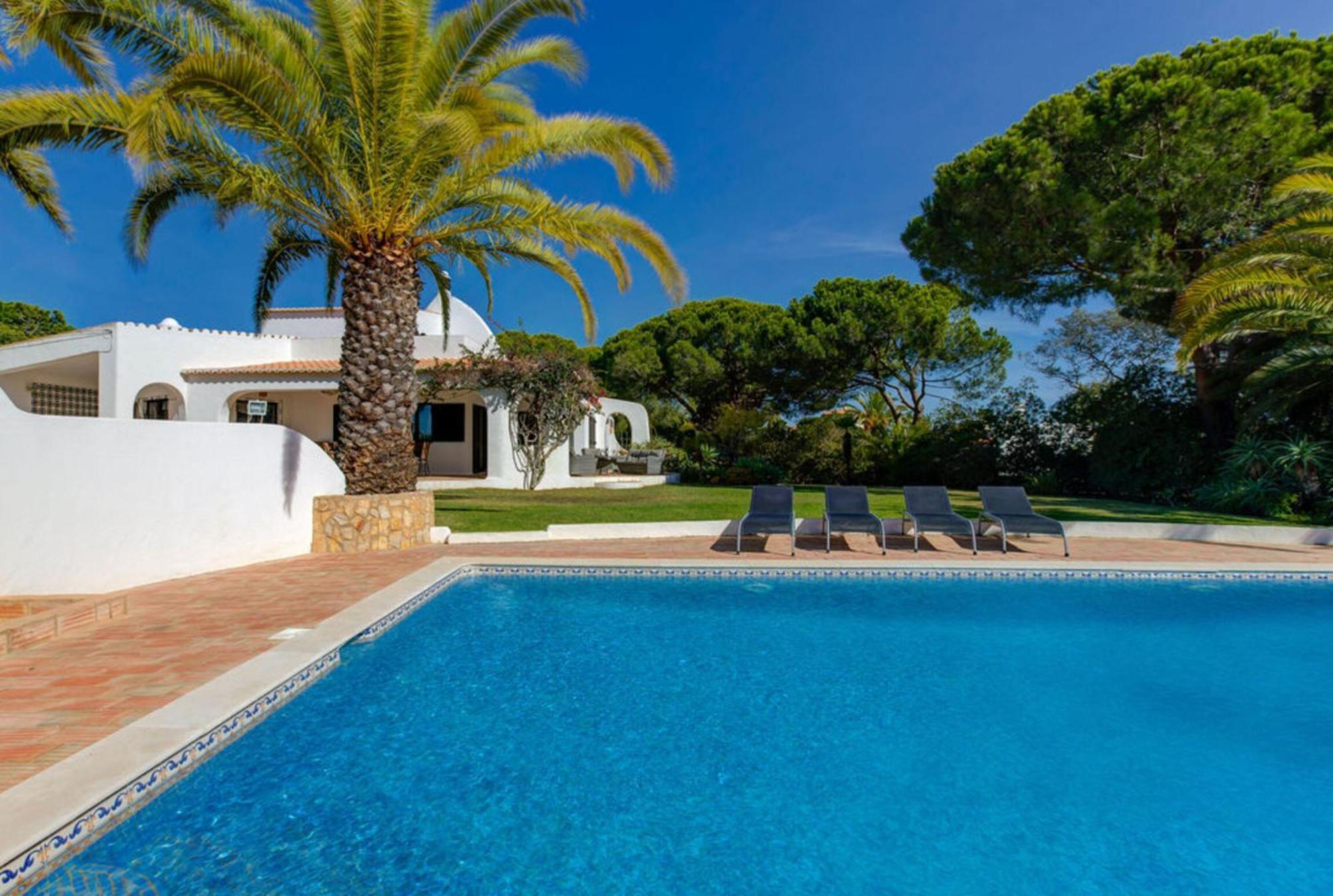 Villa Barlavento - Stunning 4-Bedroom Villa With Tennis Court Carvoeiro  Buitenkant foto